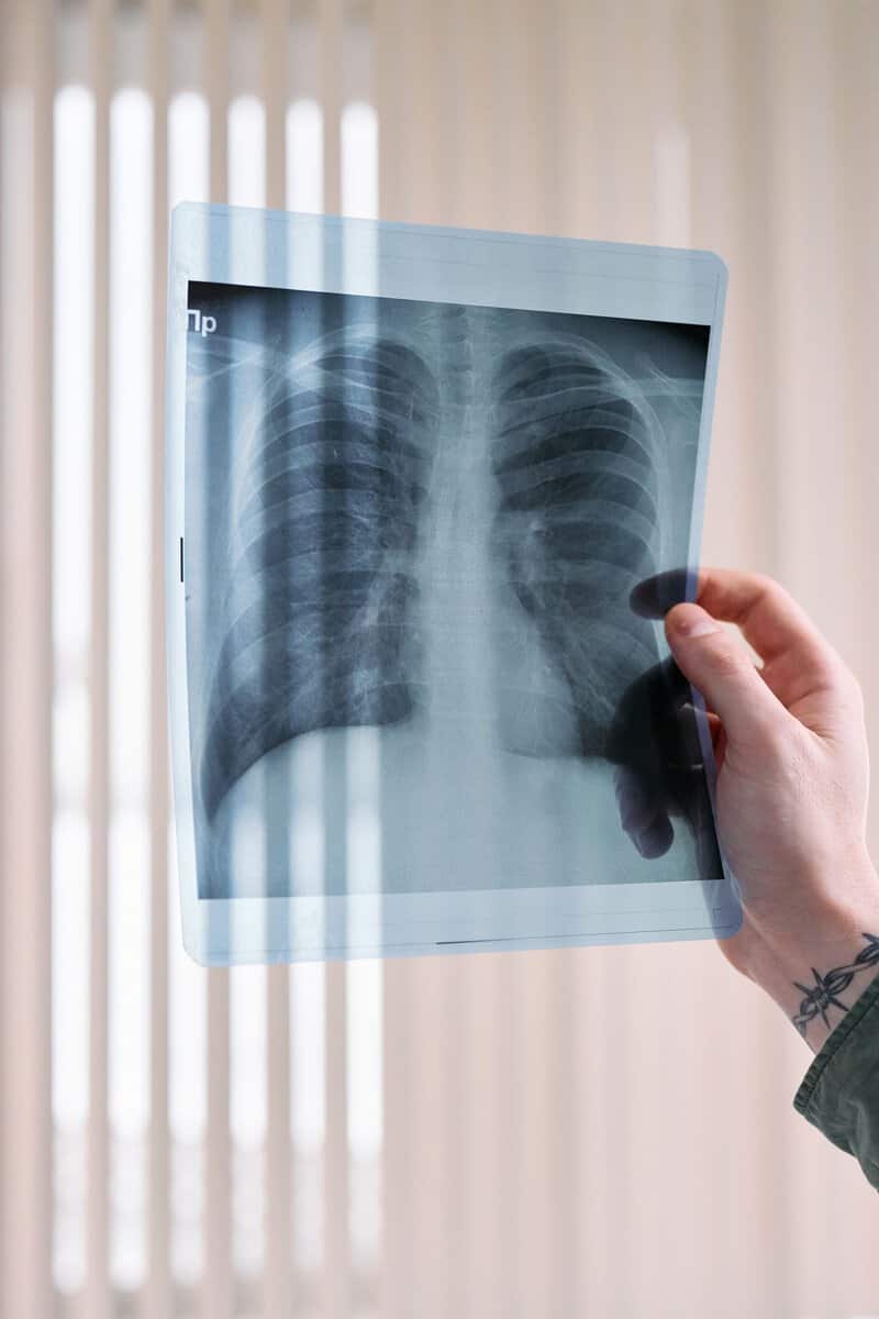 Smoking and COPD Australia: 5 Deadly Warning Signs Smokers Ignore Until It's Too Late 1 smoking and COPD Australia permanent lung damage warning signs